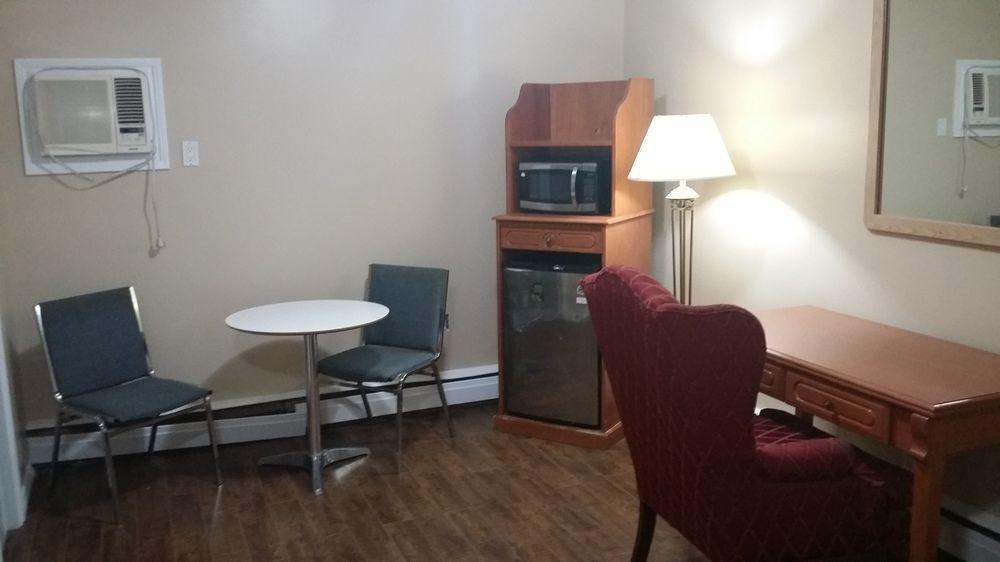 American Plaza Motel Лондон Екстериор снимка